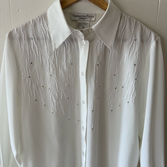 VINTAGE Western Blouse with Beaded Detail - Picture 3 of 10